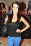 7f263615525401.gif