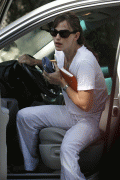 801b9341772355.gif
